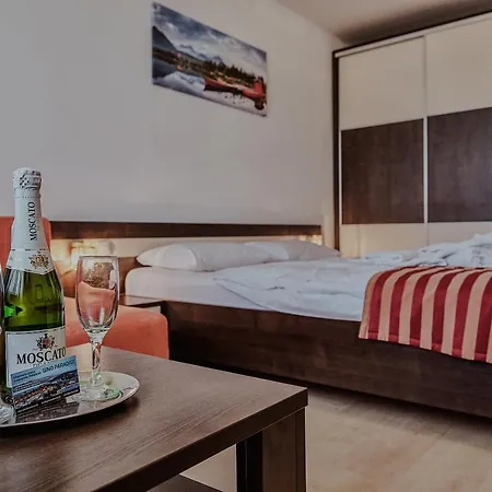 Apartmany Gino Besenova Apartment