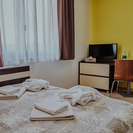 Gino Apartament